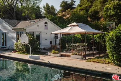 1520 Bonnell Dr, Topanga, CA 90290 - Photo 37