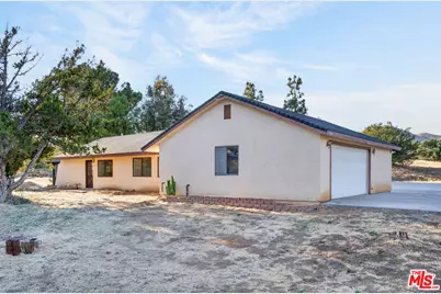 33201 Barber Rd, Santa Clarita, CA 91390 - Photo 13