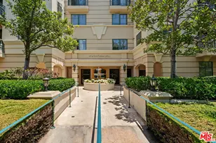 430 N Oakhurst Dr, Beverly Hills, CA 90210 - Photo 45