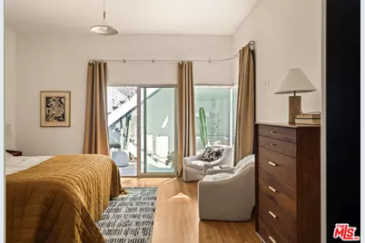 1076 Palms Blvd, Venice, CA 90291 - Photo 11