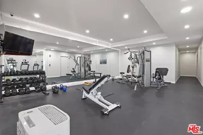 2700 Cahuenga Blvd #2216, Los Angeles, CA 90068 - Photo 39