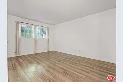 2700 Cahuenga Blvd #2216, Los Angeles, CA 90068 - Photo 19
