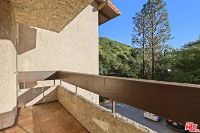 2700 Cahuenga Blvd #2216, Los Angeles, CA 90068 - Photo 15