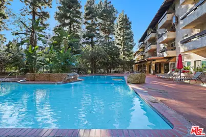 2700 Cahuenga Blvd #2217, Los Angeles, CA 90068 - Photo 7