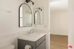 1900 Vine St, Los Angeles, CA 90068 - Photo 25