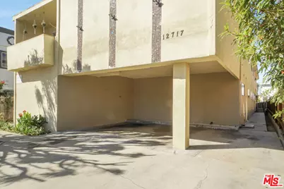 12717 Matteson Ave, Los Angeles, CA 90066 - Photo 7