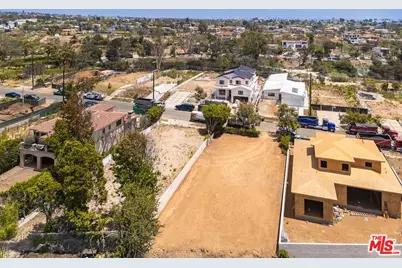 629 N Las Casas Ave, Pacific Palisades, CA 90272 - Photo 9