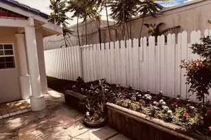 4310 Floral Dr, Los Angeles, CA 90022 - Photo 25