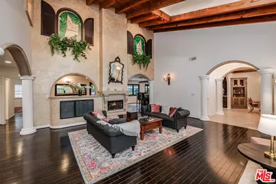 4063 Benedict Canyon Dr, Sherman Oaks, CA 91423 - Photo 11