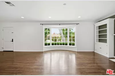 4954 Mammoth Ave, Sherman Oaks, CA 91423 - Photo 5
