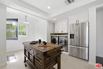 4954 Mammoth Ave, Sherman Oaks, CA 91423 - Photo 13