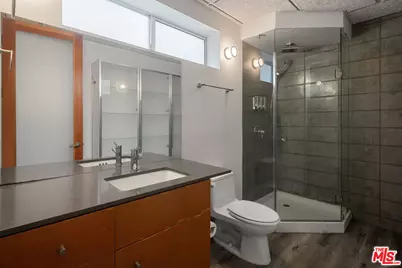 621 San Juan Ave ##A, Venice, CA 90291 - Photo 17
