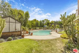 20659 Chatsboro Dr, Woodland Hills, CA 91364 - Photo 51