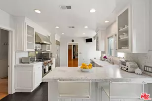 12750 Mulholland Dr, Beverly Hills, CA 90210 - Photo 11