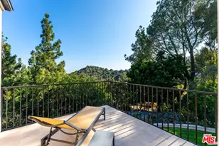 12750 Mulholland Dr, Beverly Hills, CA 90210 - Photo 19