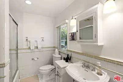 12750 Mulholland Dr, Beverly Hills, CA 90210 - Photo 27