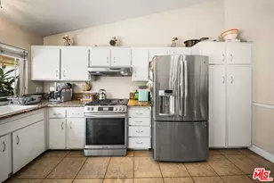 1350 W Morgan St, Rialto, CA 92376 - Photo 9