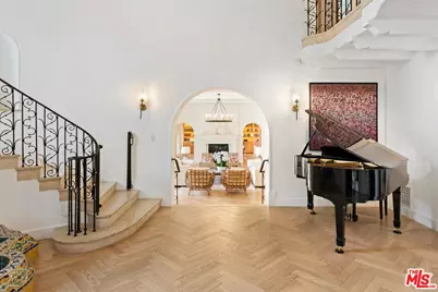 9451 Sunset Blvd, Beverly Hills, CA 90210 - Photo 7