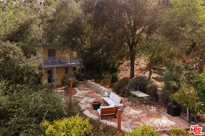 2041 N Alta Vista Ave, Los Angeles, CA 90046 - Photo 21