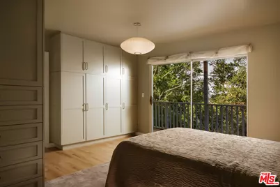 2041 N Alta Vista Ave, Los Angeles, CA 90046 - Photo 13