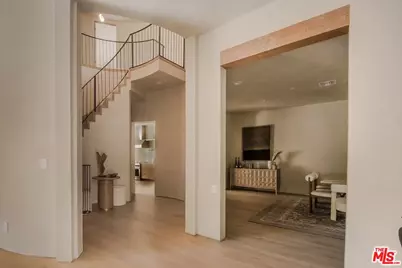 1969 Curson Pl, Los Angeles, CA 90046 - Photo 9