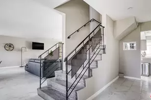 8100 W 83rd St, Playa del Rey, CA 90293 - Photo 9