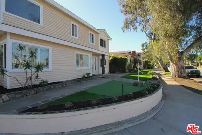 8100 W 83rd St, Playa del Rey, CA 90293 - Photo 17