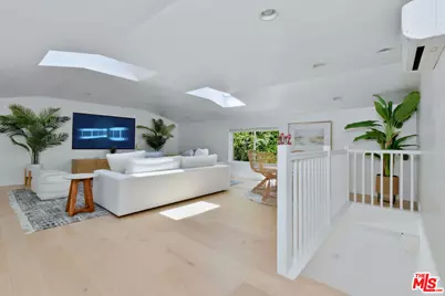 4176 Klump Ave, Studio City, CA 91602 - Photo 23