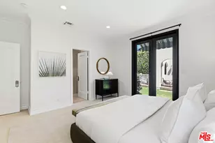8727 Bonner Dr, Los Angeles, CA 90048 - Photo 13