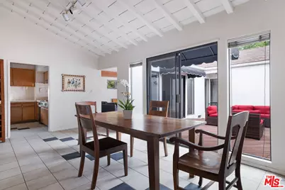 6221 Condon Ave, Los Angeles, CA 90056 - Photo 3