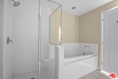4050 Glencoe Ave #309, Marina del Rey, CA 90292 - Photo 21