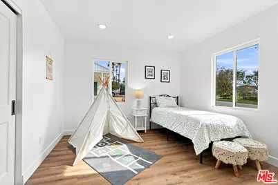 7800 S Victoria Ave, Los Angeles, CA 90043 - Photo 23