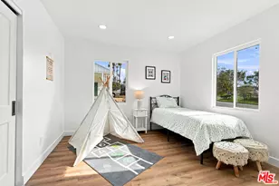 7800 S Victoria Ave, Los Angeles, CA 90043 - Photo 23