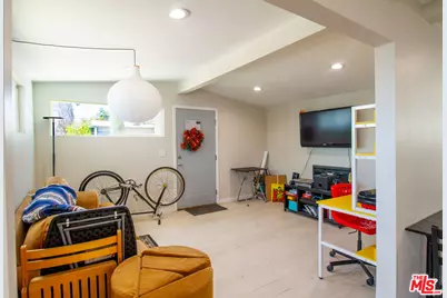 12100 Adelphia Ave, San Fernando, CA 91340 - Photo 3