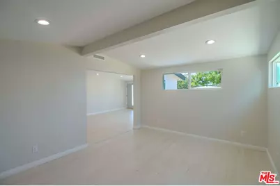12100 Adelphia Ave, San Fernando, CA 91340 - Photo 3