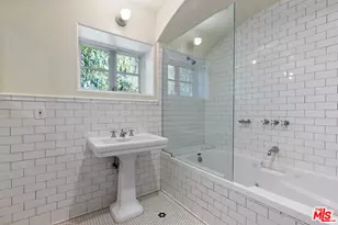 9140 St Ives Dr, Los Angeles, CA 90069 - Photo 41