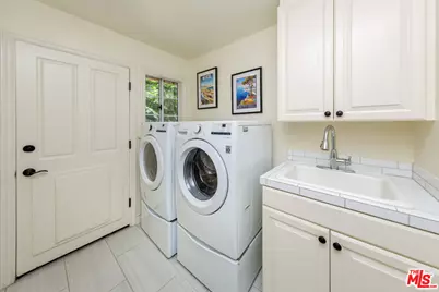 3827 Berry Dr, Studio City, CA 91604 - Photo 35