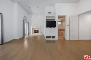 118 Channel Pointe Mall, Marina del Rey, CA 90292 - Photo 11