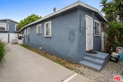 11233 Raymond Ave, Los Angeles, CA 90044 - Photo 3