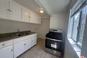 11233 Raymond Ave, Los Angeles, CA 90044 - Photo 13