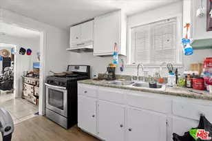 11233 Raymond Ave, Los Angeles, CA 90044 - Photo 7