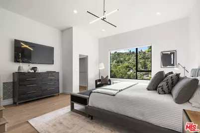 8309 Yucca Trl, Los Angeles, CA 90046 - Photo 49