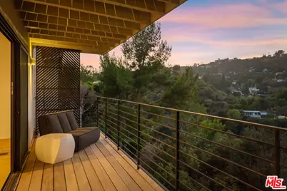 8309 Yucca Trl, Los Angeles, CA 90046 - Photo 41