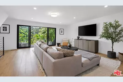 8309 Yucca Trl, Los Angeles, CA 90046 - Photo 15
