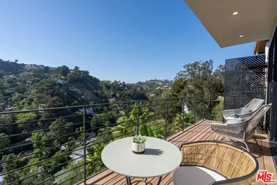 8309 Yucca Trl, Los Angeles, CA 90046 - Photo 23