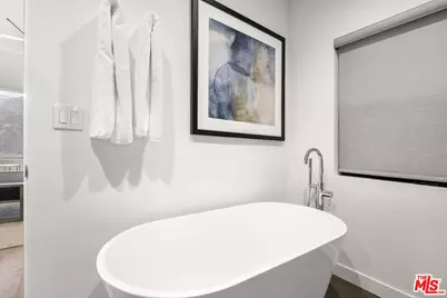 8309 Yucca Trl, Los Angeles, CA 90046 - Photo 59