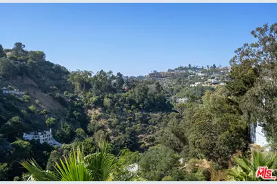 8309 Yucca Trl, Los Angeles, CA 90046 - Photo 25