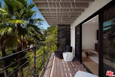 8309 Yucca Trl, Los Angeles, CA 90046 - Photo 33