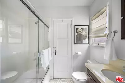1663 S Genesee Ave, Los Angeles, CA 90019 - Photo 19