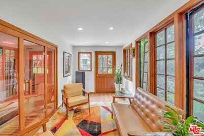 1812 S Bronson Ave, Los Angeles, CA 90019 - Photo 41